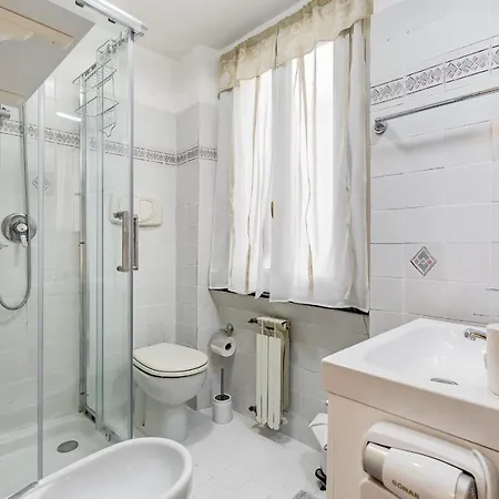 Daire White Coronari