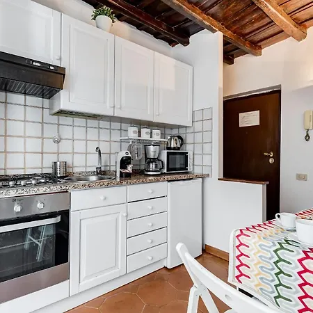 White Coronari Lejlighed *